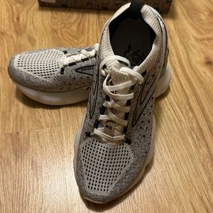 Brooks Glycerin StealthFit Size 7